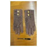 PR OF VINTAGE CHANEL LEATHER CHILDS GLOVES