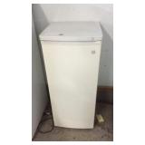 KENMORE APARTMENT SIZE FREEZER