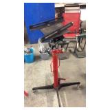ADJUSTABLE TRANSMISSION JACK