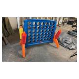 SUPER 4 IN LINE 'CONNECT  FOUR' YARD GAME
