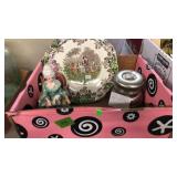 BX W/ 1940'S MUSICAL POWDER TRINKET BOX, COLLECTOR