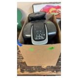 KEURIG COFFEE MAKER W/ K CUP STAND