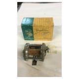 BROOKLURE MODEL 24 LEVEL WIND CASTING REEL W/