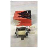 JC HIGGINS NO 3964 LEVEL WIND CASTING REEL W/