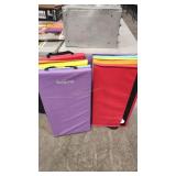 2 FOLDING KIDS GYMNASTIC MATS