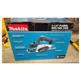 MAKITA 3 1/4' PLANER WITH TOOL CASE