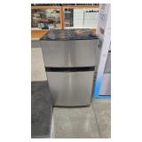 INSIGNIA DORM FRIDGE/FREEZER