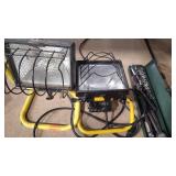 2 SHOP LIGHTS AND SOCKET SET