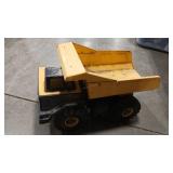 METAL /PLASTIC TONKA DUMPER