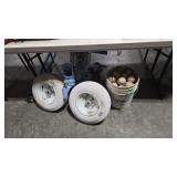 JUGS BASEBALL LAUNCHER WITH BASEBALLS