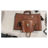 BUSHNELL BINOCULARS W/ LEATHER CASE &