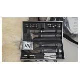 BARBECUE SET IN CASE