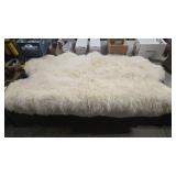 LARGE SHEEPSKIN RUG
