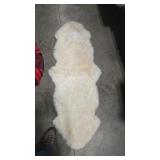 SHEEPSKIN RUG