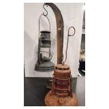 DIETZ & LITTLE WIZARD VINTAGE LAMP & STAND