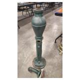 CAST IRON MANUAL WATER HAND PUMP BASE