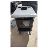 FREE STANDING WOOD BURNING STOVE
