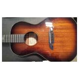 ALVAREZ STEEL STRING PARLOR GUITAR AMP660ESHB