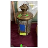 BRASS HANGING OIL LAMP **BROKEN GLASS