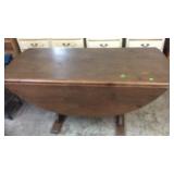 PINE DROP LEAF TABLE 60' DIA