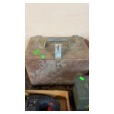 PORTER CABLE 4 1/2' CIRCULAR SAW IN WOOD BOX