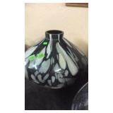 HAND BLOWN ART GLASS REVELATION PEBBLE VASE