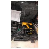 DEWALT CORDLESS 14.4 VOLT DRILL W/ BATTERY &