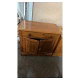 ANTIQUE PINE WASH STAND 30'X16'X27'