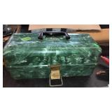 VINTAGE GREEN TACKLE BOX