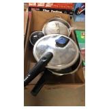 PRESSURE COOKER, VINTAGE ALUMINUM BAKING DISH W/