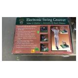 ELECTRIC SWING GROOVER GOLF TRAINER