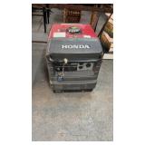 HONDA EU 3000 IS INVERTER, RUNS GOOD