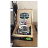 CIGAR BOX W/ MISC SPORTSCARDS
