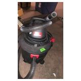 SMALL SHOP VAC