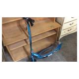 RAZOR RECHARGABLE SCOOTER W/ CHARGER