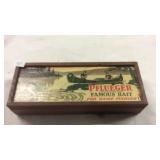 PFLUEGER FAMOUS BAIT BOX W/ FISHING FLIES