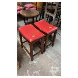 2 MATCHING LEATHER TOP STOOLS 12'X18'X24'