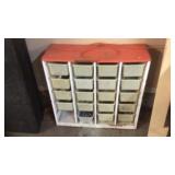 ORGANIZER W/ BOLTS, SCREWS & MISC