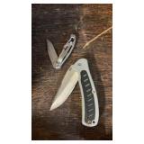 2 LOCKING BLADE KNIVES 1 GERBER