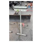 ADJUSTABLE ROLLER STAND