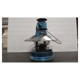 DIETZ ANTIQUE LANTERN W/ REFLECTOR SHIELD