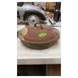 CAST IRON SKILLET & GRIZWOLD LID