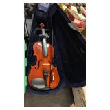 FIDDLE AUTOGRAPHED BY CHARLIE DANIELS IN SOFT
