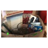 BX W/ ANCHOR HOCKING GLASS MEASURING CUP,