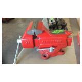 RED CRAFTSMAN BENCH VISE