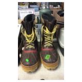 PR OF STEEL SHANK RUBBER BOOTS W/ LINERS SZ 13