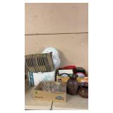 PILLOWS, STEMWAER, PLANTERS/VASES & MISC