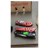 SNAP ON MULTI TOOL & FOLDING LOCKING BLADE KNIFE