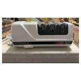 CHEF'S CHOICE KNIFE SHARPENER