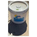 BUCKET OF BROMINATING SWIMMING POOL/HOT TUB TABS